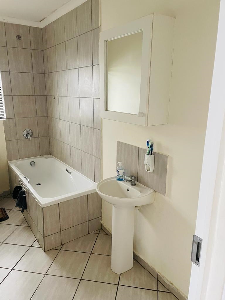 4 Bedroom Property for Sale in Kidds Beach Eastern Cape